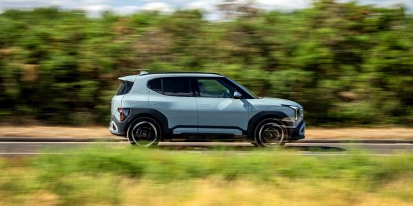 photo of Kia’s EV2 draws ‘significant and immediate demand,’ with 3,386 registrations in the UK image