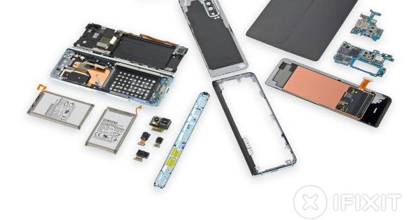 photo of iFixit’s Galaxy Fold teardown reveals its biggest design flaw image