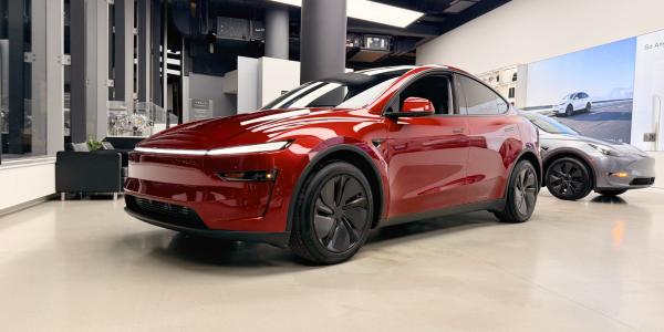 photo of Here’s an up-close look at the new Tesla Model Y, now in 17 showrooms across US image