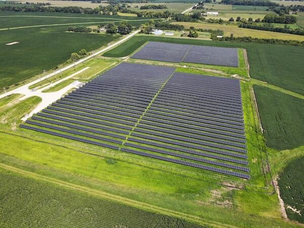 Starbucks throws its weight behind 6 new community solar farms