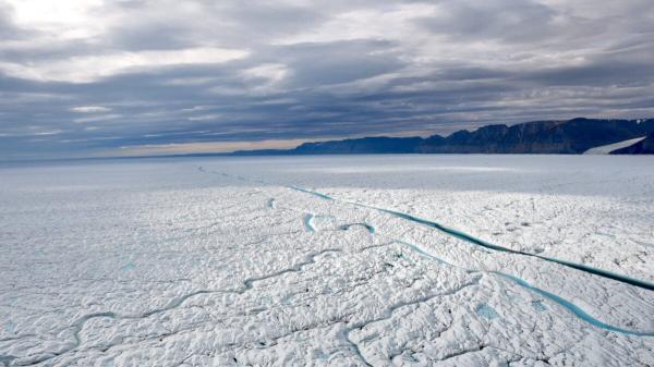 Greenland Glacier Break Creates New Ice…