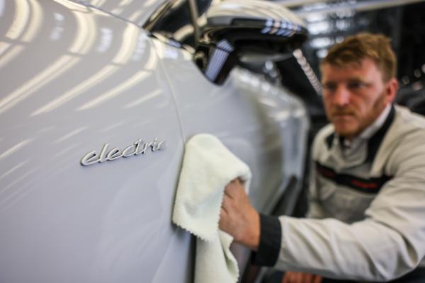 Porsche shutters e-bike, battery,&hellip;