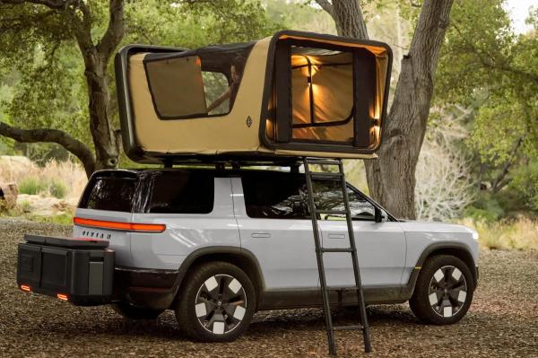 photo of Some carmakers are ditching FM radios — and Rivian R2 fans aren't happy that they'll need a cellphone signal to listen&hellip; image