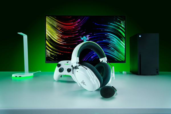 photo of Razer’s ANC-equipped gaming headset for PS5 and Xbox is almost $100 off image