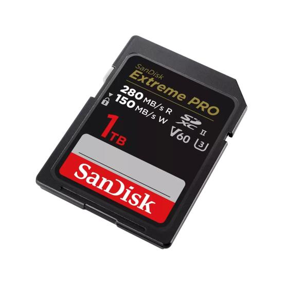 photo of SanDisk’s shows off the world’s first stupendously large 4TB SD card image