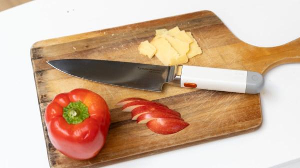 This Ultrasonic Knife Is More Than Just a Gimmick—at Least…