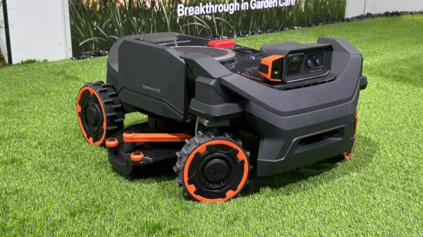 photo of Segway’s Newest Navimow Robomower Has an Edge-Trimming Trapdoor image