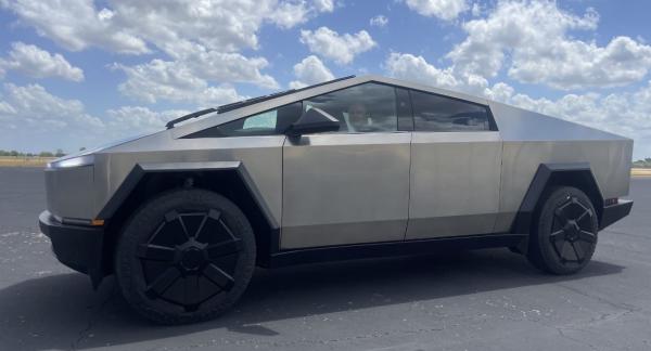 photo of Tesla Cybertruck specs leak every dimension + 14-50 outlet in bed image