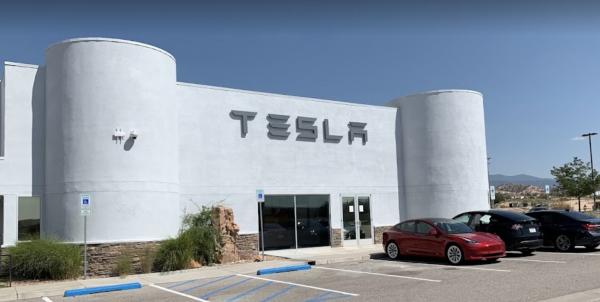 Tesla doubles down on tribal land loophole to get around dumb direct sale ban