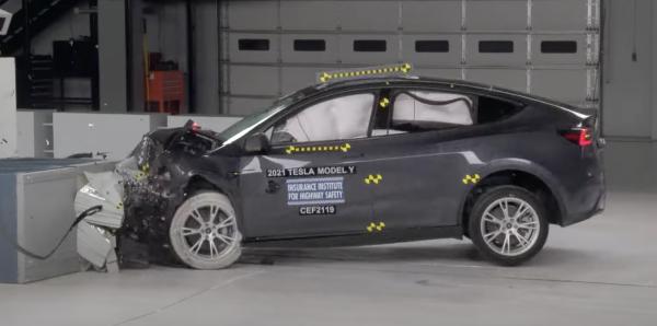Tracking the fatal Tesla Autopilot and…