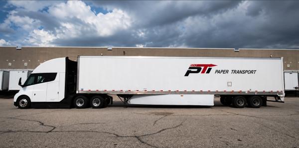 photo of Tesla Semi adds another fleet as Paper Transport starts Chicago pilot image