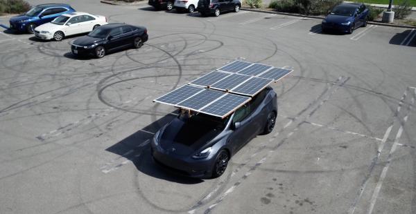 photo of Tesla owner builds his own deployable solar roof for Model Y image