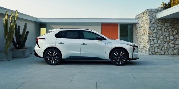 Toyota bucks the trend as new EVs drive…