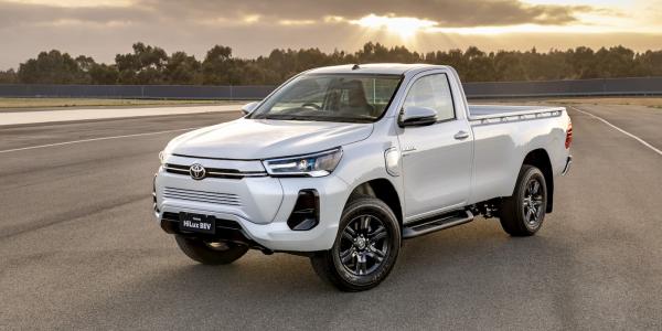 Toyota preps first electric pickup, the…