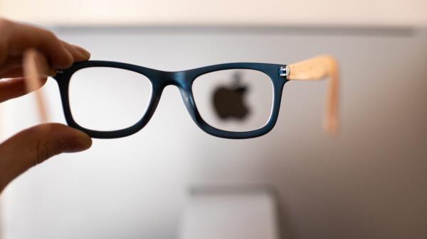 Apple Is Officially Coming for Meta’s&hellip;