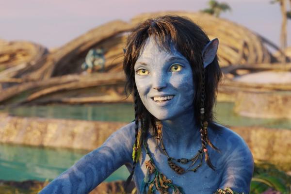 photo of ‘Avatar: The Way of Water’ is Surfing Back to Theaters image