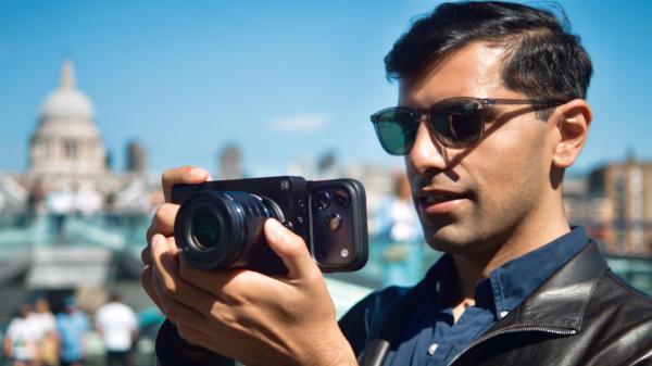 Caira’s AI mirrorless camera is…