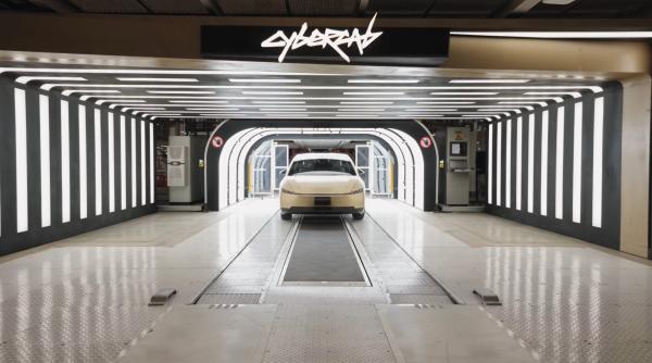 Tesla Cybercab includes this small but&hellip;