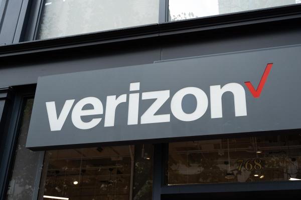 Verizon says its service is back after a&hellip;