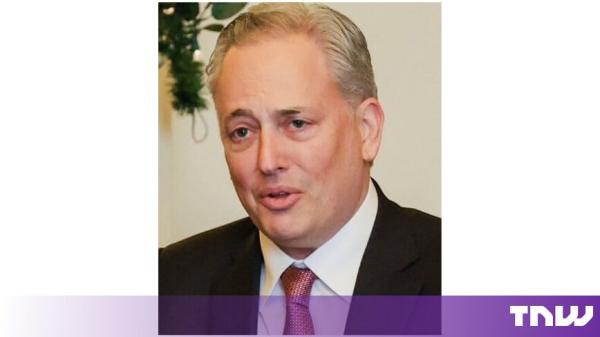 Trump’s former AI czar tells Anthropic…