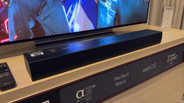 LG previews the compact S20A soundbar at…