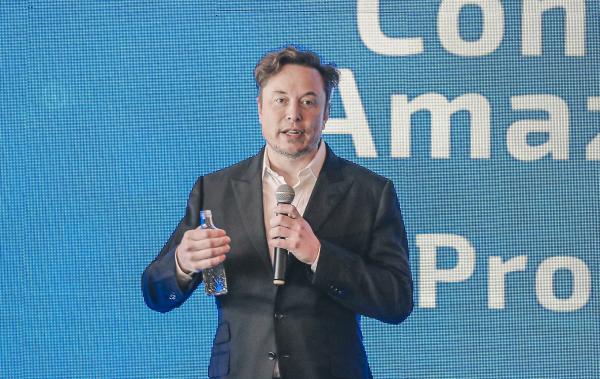 Elon Musk pledges to make things right…