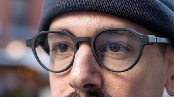 photo of Smart Glasses Are the One Privacy Nightmare Apple Can’t Solve image