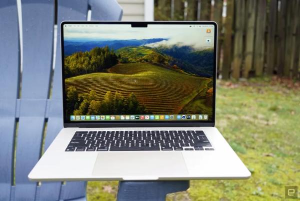 photo of The M3 MacBook Air is $200 off at Amazon right now image