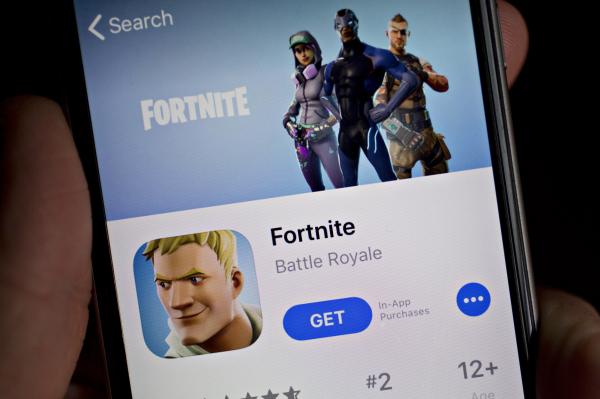 photo of Epic Games asks judge to force Apple to approve Fortnite image