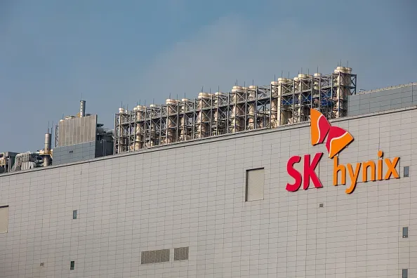 photo of SK Hynix bargains for chip equipment exports to its China facility in return for building a factory in US image
