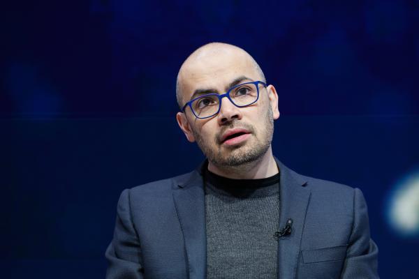 photo of Google’s Demis Hassabis says it’s time for a global AI watchdog — led by the US image