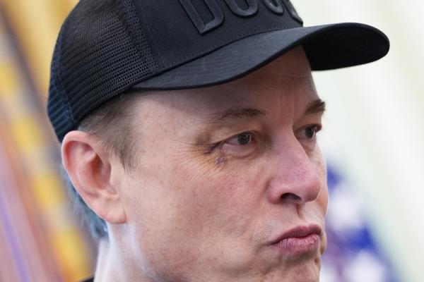 photo of Elon Musk departs DC with a black eye and a tattered reputation image