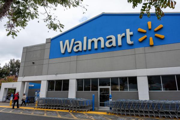 photo of Walmart is finally adding Apple Pay and Google Pay image