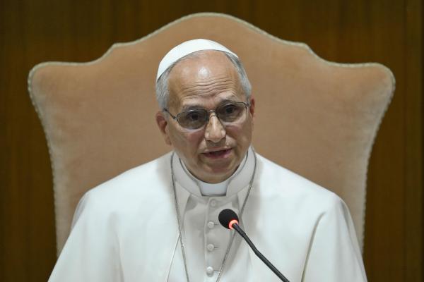 Did the Pope use AI to write about the…