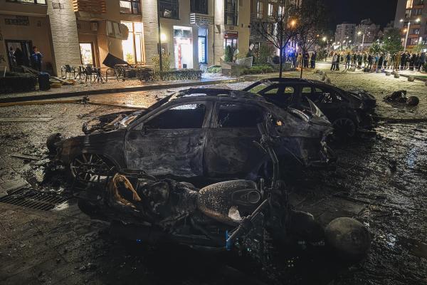 photo of Ukraine claims Starlink is suddenly disrupting service for its military image