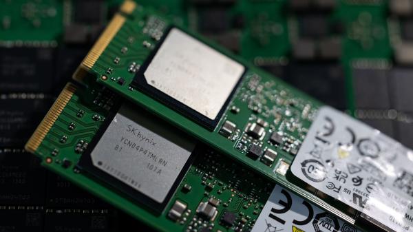 SK hynix runs out of replacement SSDs…