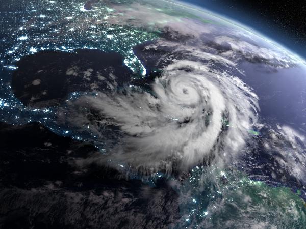 US govt hiding top hurricane forecast…