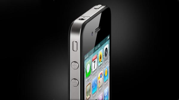 photo of Full iPhone 4 'Antennagate' Q&A Video Surfaces After 16 Years image