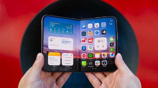 photo of iPhone Duo Review: Waiting to Refine Foldables Was the Right Move image