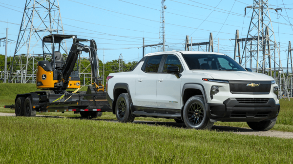 photo of New 400-mile 2024 Chevy Silverado EV Work Trucks now cost same as used image