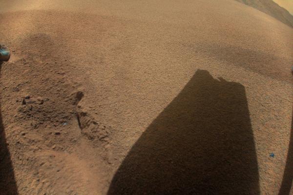 photo of The First Helicopter Crash on Mars: NASA Pinpoints What Went Wrong During Ingenuity’s Final Flight image