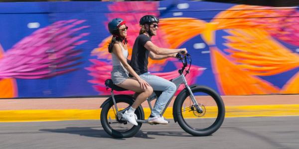 photo of More fun with a friend: Important tips for e-bike riding with two passengers image