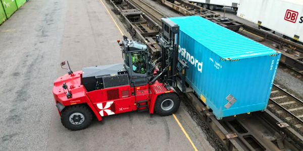 photo of E-quipment highlight: Kalmar li-ion Super Heavy electric forklifts image