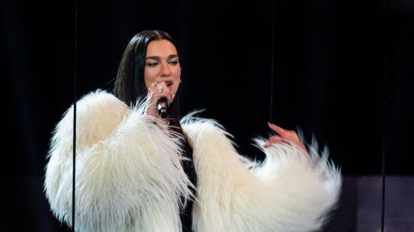 Dua Lipa is suing Samsung for $15&hellip;