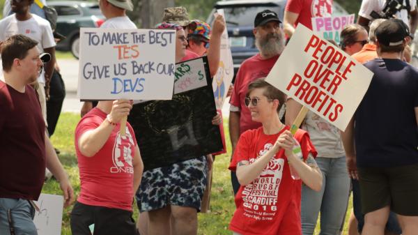 Microsoft accused of unfair labor…
