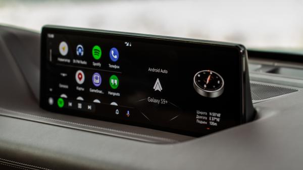 Android Auto vs Apple CarPlay: What&hellip;