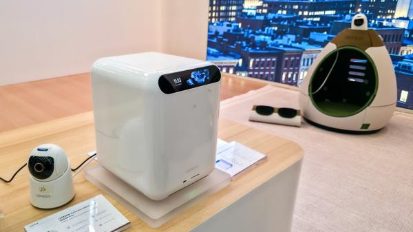 Ugreen's new smart home ecosystem is built around local AI…