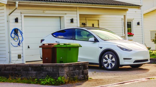 Why your EV battery still loses charge…