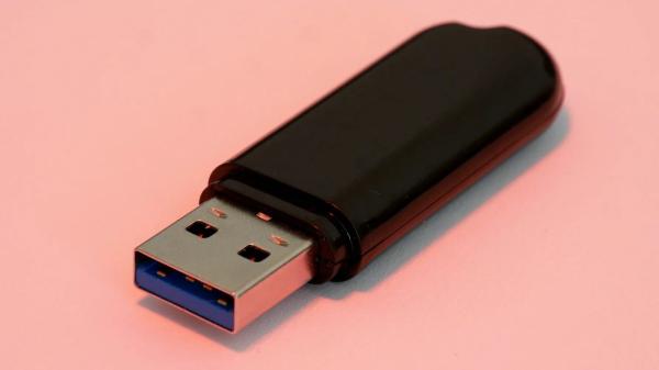 Open-source stealth USB hides an&hellip;