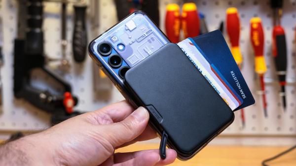 photo of This toolless modular lever-action wallet is the coolest I’ve stuck to my phone image